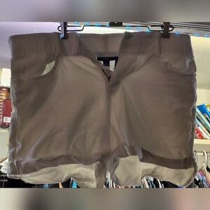 3/20$*Apt 9 white jean shorts size 14